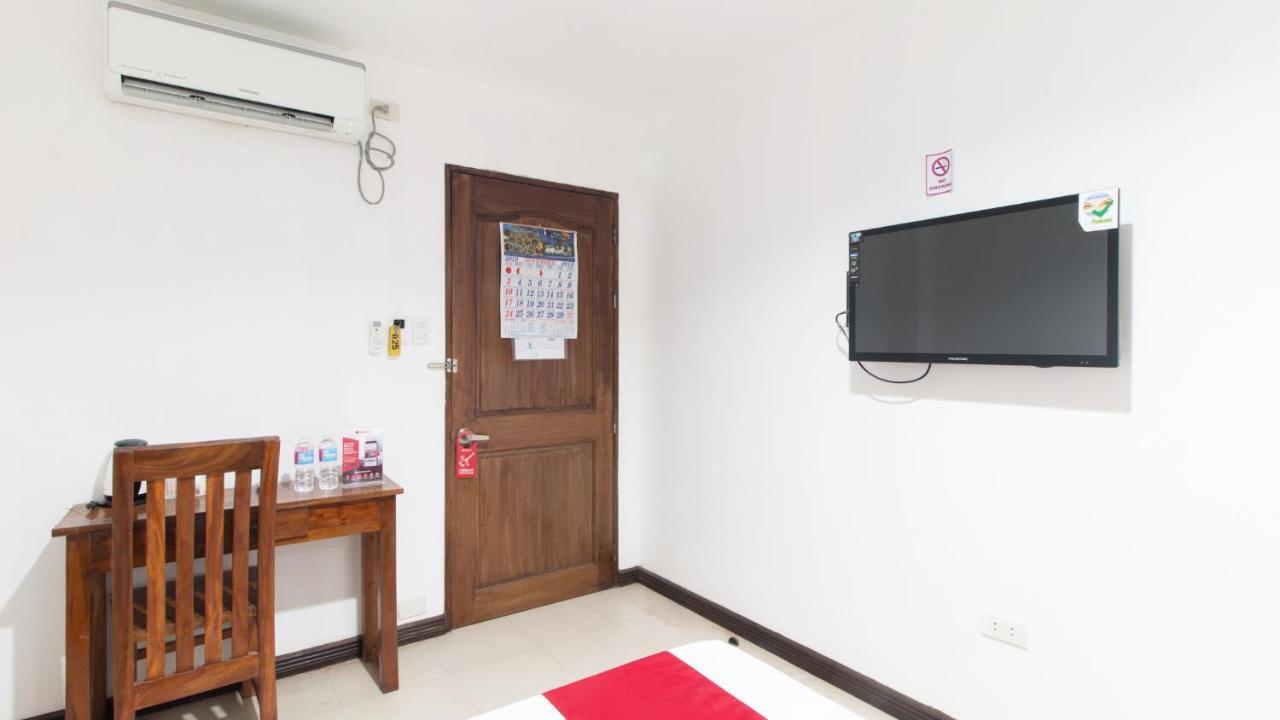 Reddoorz Plus Near Vigan City Commercial Center エクステリア 写真