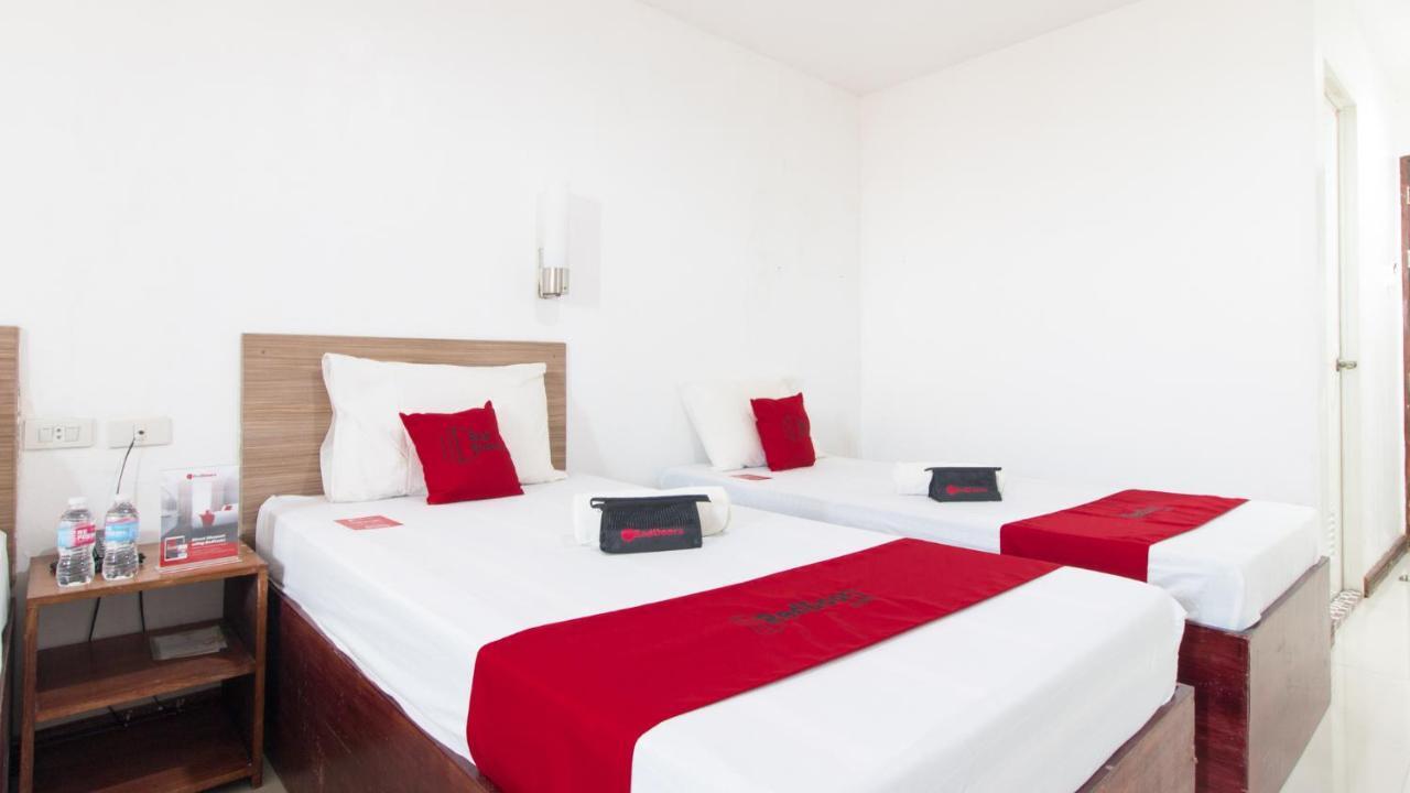 Reddoorz Plus Near Vigan City Commercial Center エクステリア 写真
