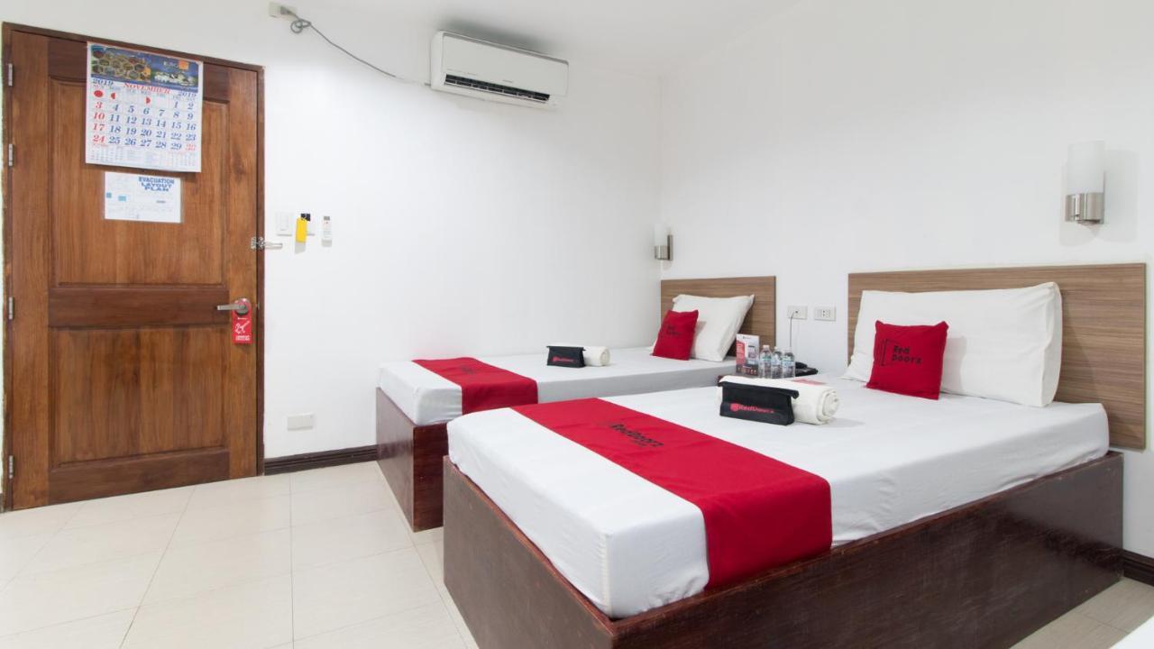 Reddoorz Plus Near Vigan City Commercial Center エクステリア 写真