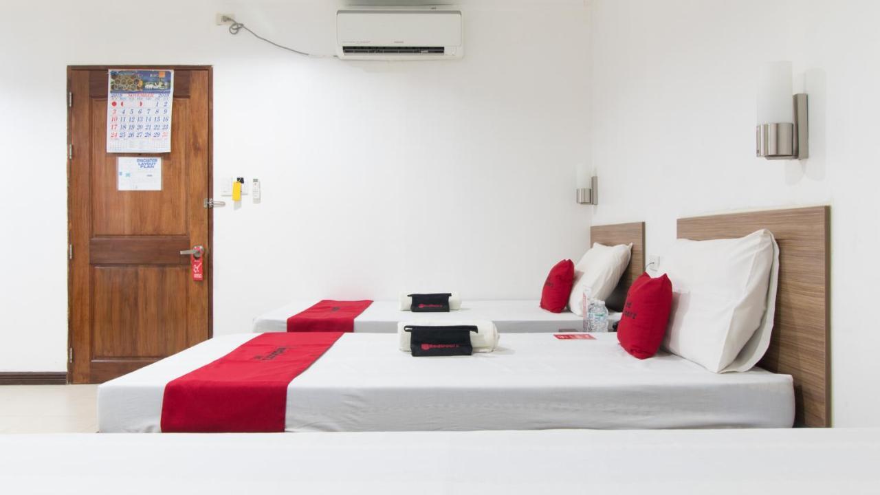 Reddoorz Plus Near Vigan City Commercial Center エクステリア 写真