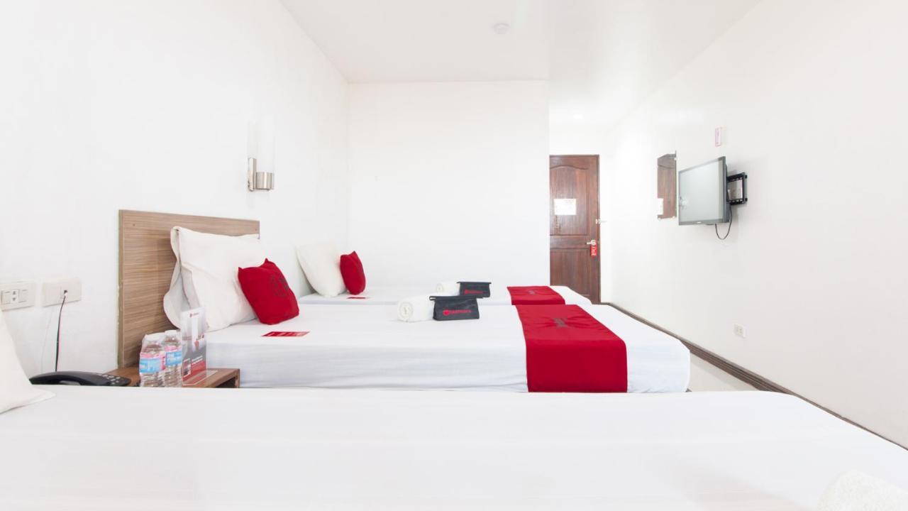 Reddoorz Plus Near Vigan City Commercial Center エクステリア 写真