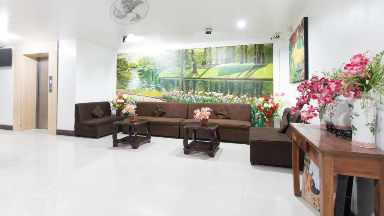 Reddoorz Plus Near Vigan City Commercial Center エクステリア 写真
