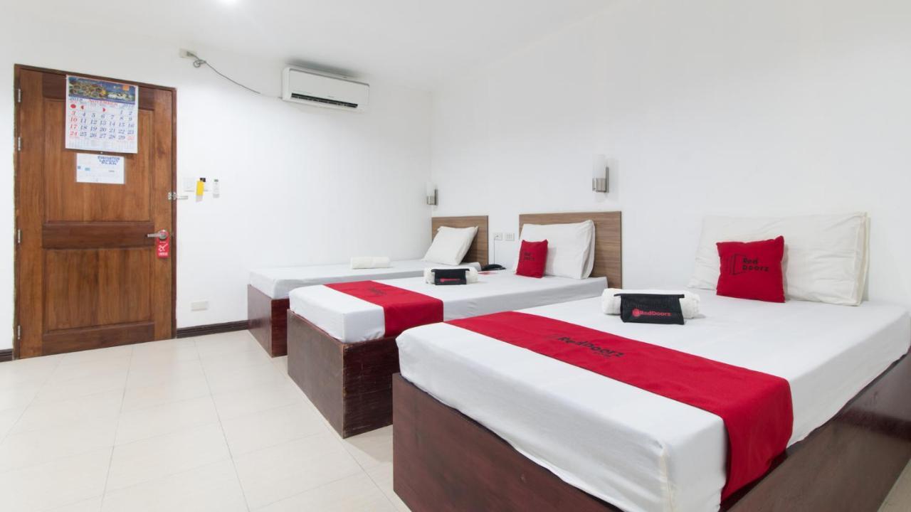 Reddoorz Plus Near Vigan City Commercial Center エクステリア 写真